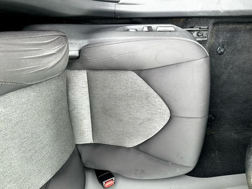 2019 Toyota Camry Hybrid LE