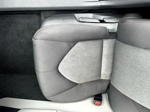 2019 Toyota Camry Hybrid LE
