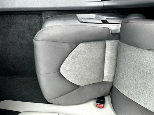 2019 Toyota Camry Hybrid LE