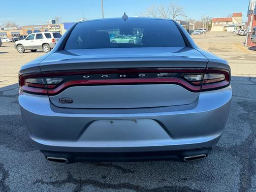 2016 Dodge Charger SXT