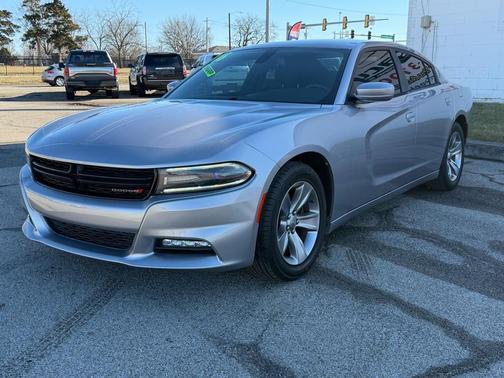 2016 Dodge Charger SXT