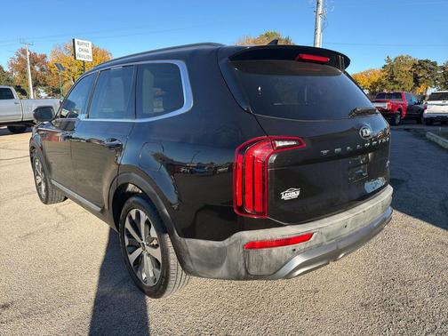 2021 Kia Telluride S FWD