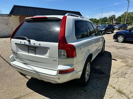WHITE 2014 Volvo XC90 AWD 4dr