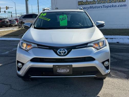 2016 Toyota RAV4 Hybrid XLE