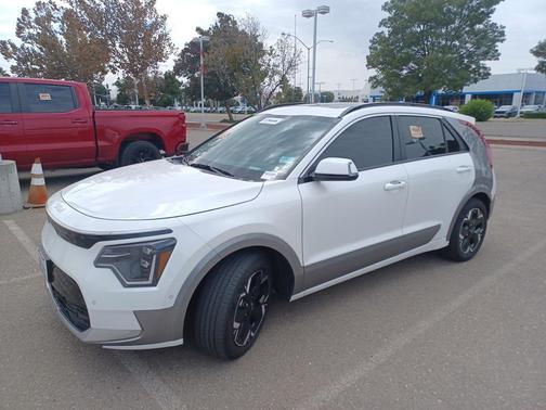 2023 Kia Niro EV Wave