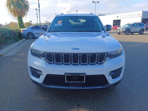 2023 Jeep Grand Cherokee Laredo