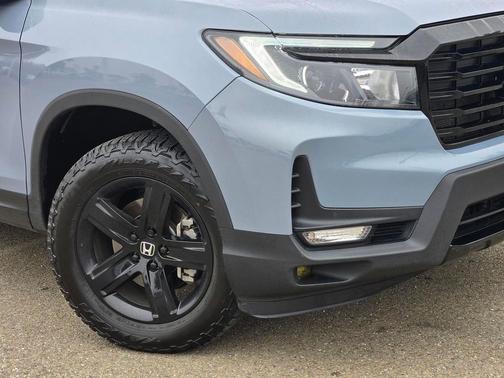 2023 Honda Ridgeline Black