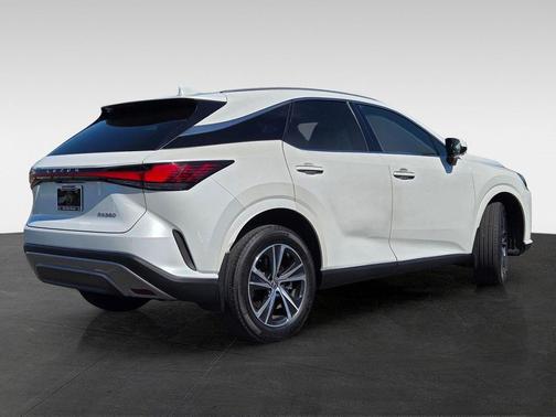 White Pearl 2024 Lexus RX 350 Premium