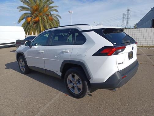 2023 Toyota RAV4 Hybrid LE