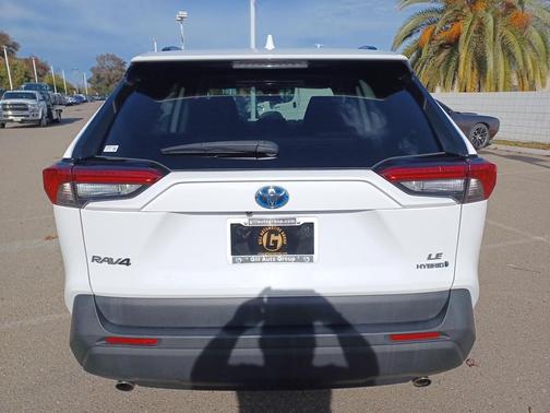 2023 Toyota RAV4 Hybrid LE
