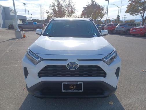 2023 Toyota RAV4 Hybrid LE