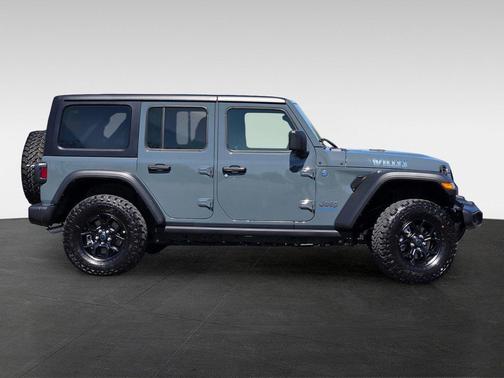 2025 Jeep Wrangler 4xe Willys