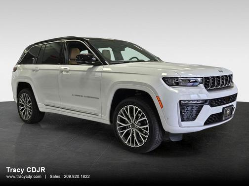 Bright White Clearcoat 2026 Jeep Grand Cherokee Summit