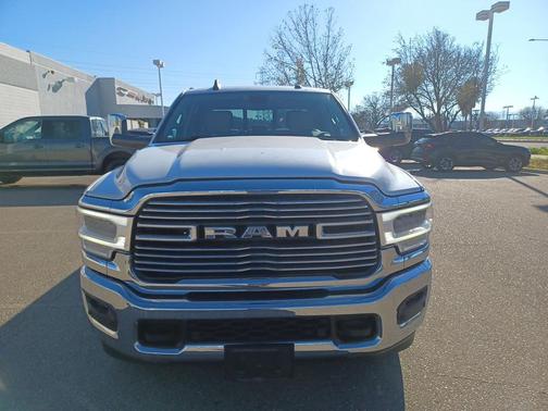2022 RAM 2500 Laramie Crew Cab 4x2 6'4' Box