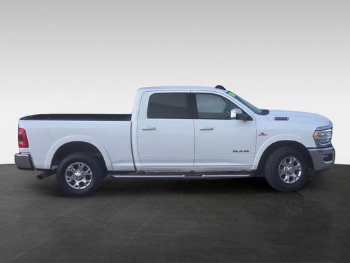 2022 RAM 2500 Laramie Crew Cab 4x2 6'4' Box