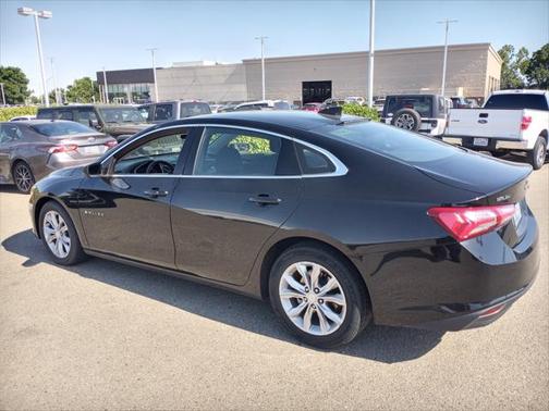 2022 Chevrolet Malibu FWD LT