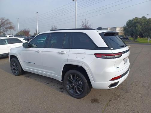 2023 Jeep Grand Cherokee 4xe 30th Anniversary