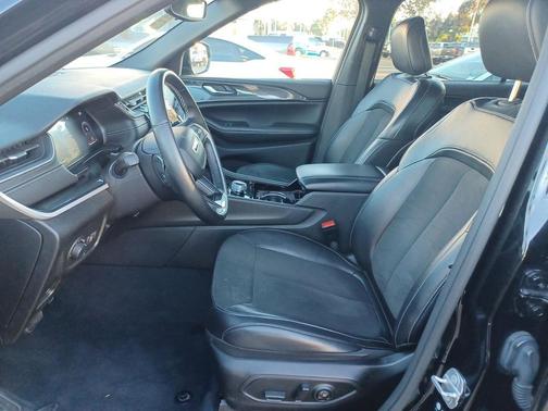 2022 Jeep Grand Cherokee L Altitude