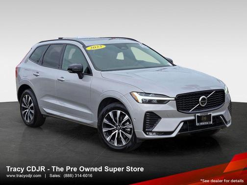 2025 Volvo XC60 B5 Plus