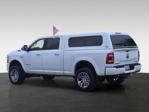 2020 RAM 2500 Laramie Crew Cab 4X4 6'4' Box