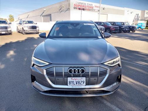 2021 Audi e-tron Premium Plus