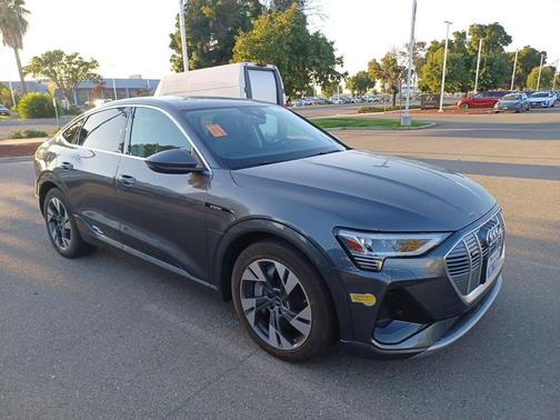 2022 Audi e-tron Sportback S line Premium
