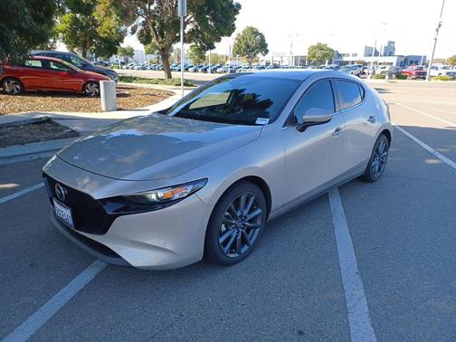 2022 Mazda Mazda3 FWD w/Preferred Package