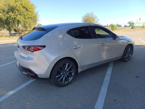 2022 Mazda Mazda3 FWD w/Preferred Package