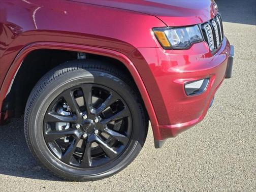 2022 Jeep Grand Cherokee Laredo