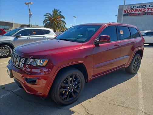 2022 Jeep Grand Cherokee Laredo