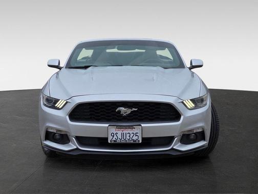 2016 Ford Mustang V6