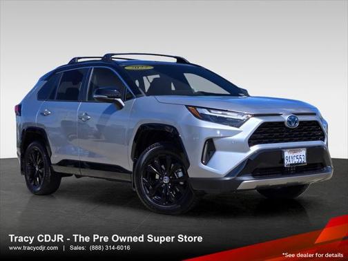 2022 Toyota RAV4 Hybrid SE