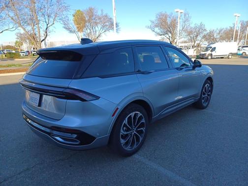 2024 Lincoln Nautilus Reserve