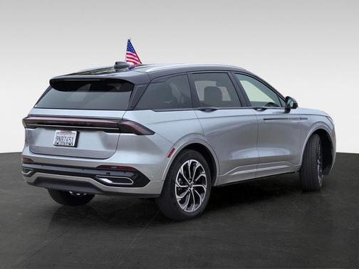 2024 Lincoln Nautilus Reserve