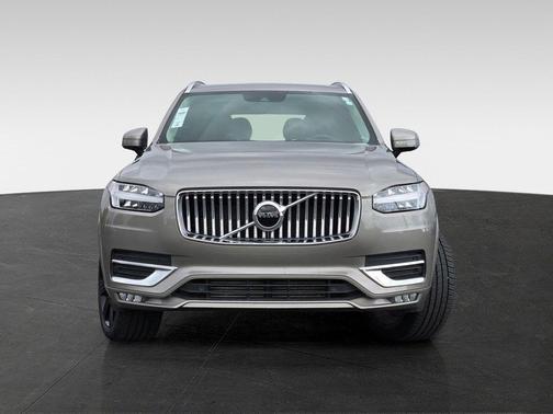 Pebble Grey Metallic 2020 Volvo XC90 T6 Inscription