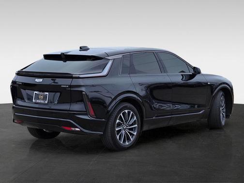 2024 Cadillac LYRIQ Sport