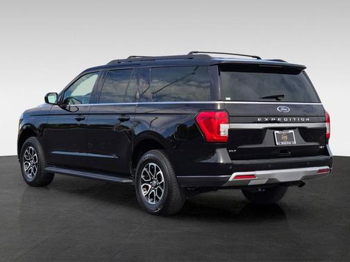 Black Metallic 2024 Ford Expedition Max XLT
