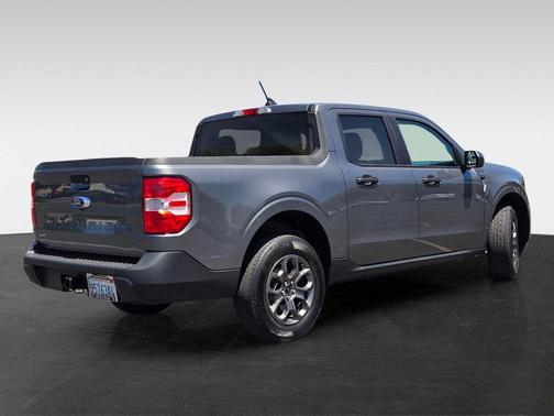 Carbonized Gray Metallic 2024 Ford Maverick XLT