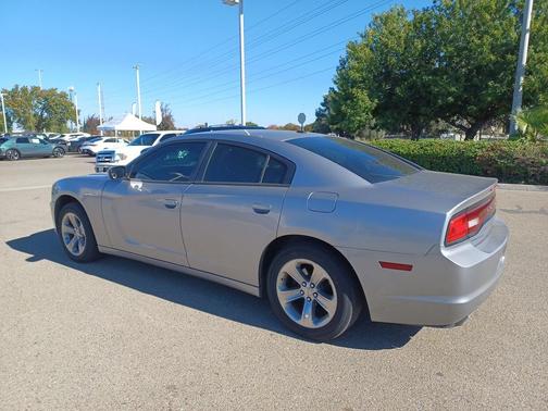 2014 Dodge Charger SXT
