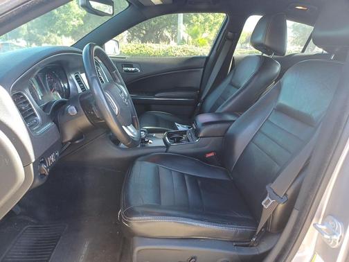 2014 Dodge Charger SXT