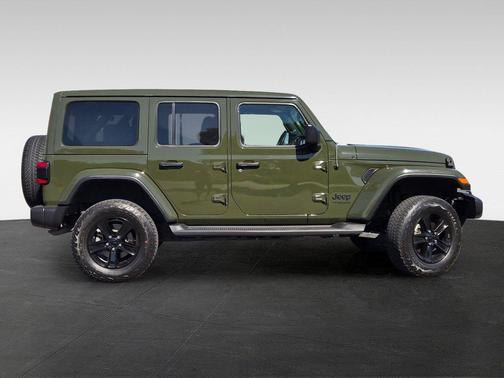 Sarge Green Clearcoat 2021 Jeep Wrangler Unlimited Sahara