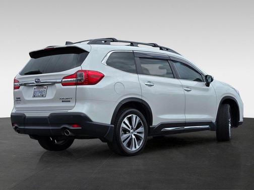Crystal White Pearl 2021 Subaru Ascent Touring 7-Passenger