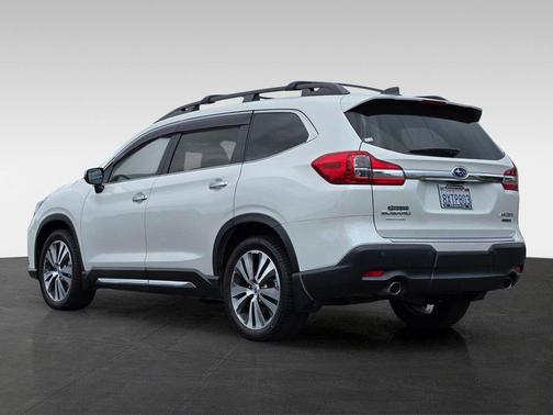Crystal White Pearl 2021 Subaru Ascent Touring 7-Passenger