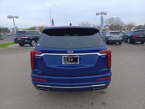2025 Cadillac XT6 Premium Luxury AWD