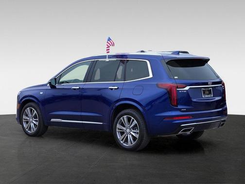 2025 Cadillac XT6 Premium Luxury AWD