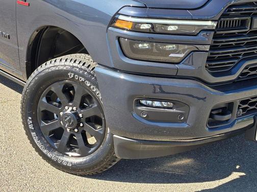 2026 RAM 3500 Laramie Crew Cab 4x4 8' Box