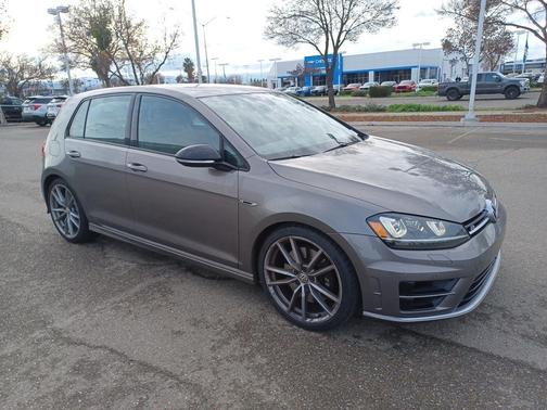 2017 Volkswagen Golf R 2.0T DSG