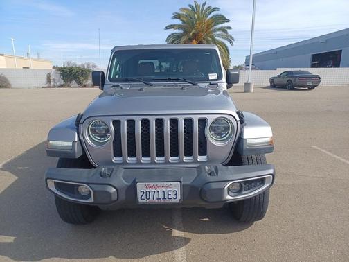 2021 Jeep Gladiator Overland