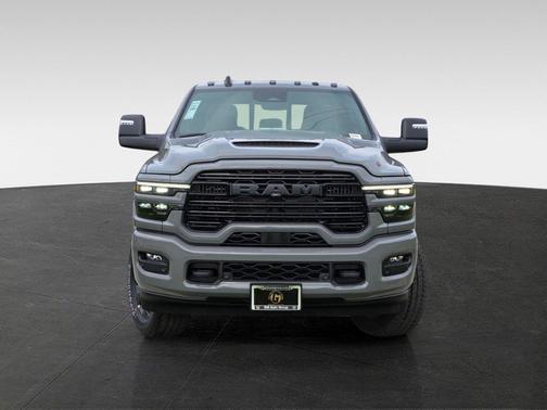 2026 RAM 3500 Laramie Crew Cab 4x4 8' Box