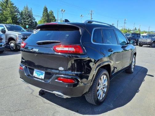 2017 Jeep Cherokee OVERLAND